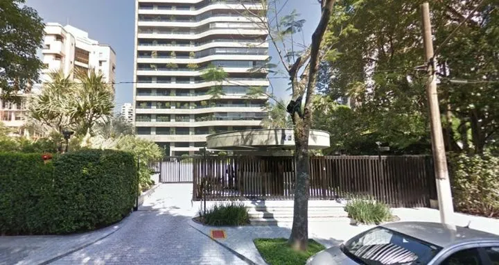 Condomínio Clermont Ferrand Vila Nova Conceição em São Paulo