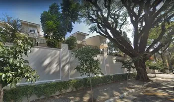 Condomínio Boulevard St Michael em São Paulo