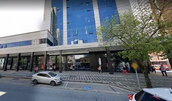 Condomínio Centro Comercial Essenfelder em Curitiba