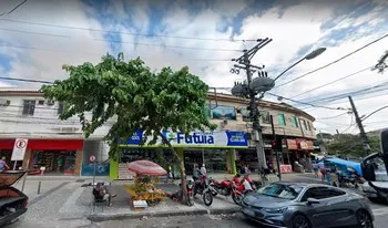 Condomínio Centro Comercial Praça Do Valqueire em Rio De Janeiro
