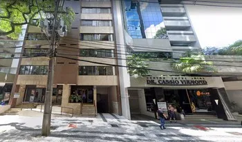 Condomínio Centro Empresarial Dr. Cassio Virmond em Curitiba