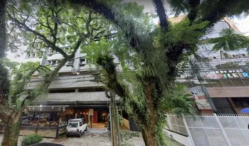 Condomínio Centro Profissional Fernando Gomes em Porto Alegre