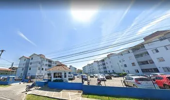 Condomínio Conjunto Res. Visconde De Cairu em Curitiba