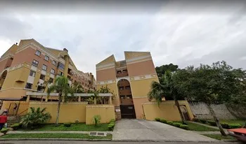 Condomínio Conjunto Residêncial Canada em Curitiba