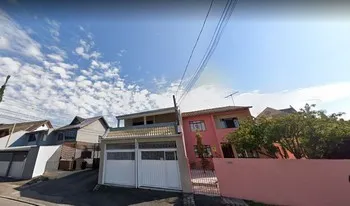 Condomínio Conjunto Residêncial Canduro em Curitiba