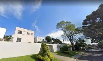 Condomínio Conjunto Residêncial Casa Blanca em Curitiba