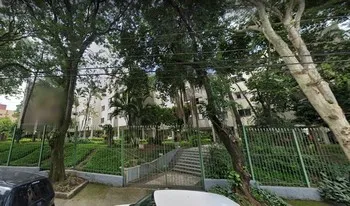 Condomínio Conjunto Residêncial Cassandoca Quadra 3a em São Paulo