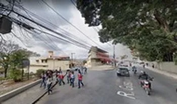 Condomínio Conjunto Residêncial Dr Waldemar Diniz Henriquez em Belo Horizonte
