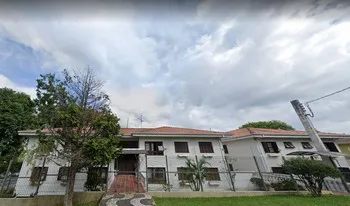 Condomínio Conjunto Residêncial Gomes Filho em Curitiba