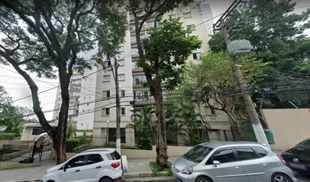 Condomínio Conjunto Residêncial Ines-stella-tatiana em São Paulo