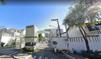 Condomínio Conjunto Residêncial Jardim Esmeralda em São Paulo