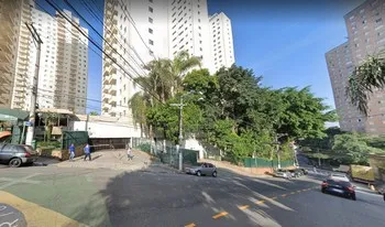 Condomínio Conjunto Residêncial Jardim Villa Rica em São Paulo