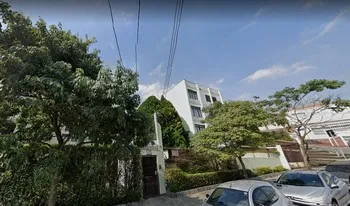 Condomínio Conjunto Residêncial Miruna em São Paulo