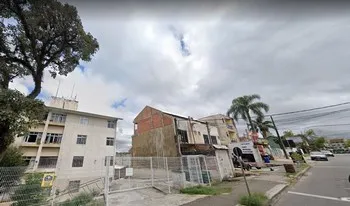 Condomínio Conjunto Residêncial Moradia Ubatuba Condomínio I em Curitiba