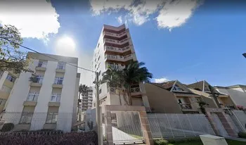Condomínio Conjunto Residêncial Poinciana em Curitiba