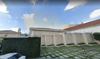 Condomínio Conjunto Residêncial Village Vitória em São Paulo