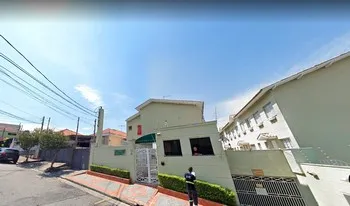Condomínio Conjunto Residêncial Villagge Saint Paul em São Paulo
