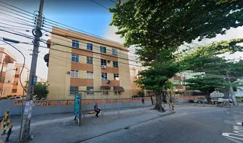 Condomínio Conjunto Residêncial Visconde De Inhaúma em Rio De Janeiro