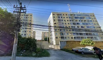Condomínio Parque Residencial Santa Cruz em Rio de Janeiro