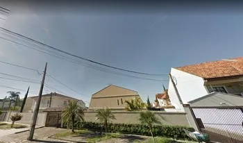 Condomínio Do Conj Residêncial Ilha De Marajó em Curitiba