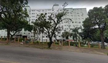 Condomínio Do Conjunto Residêncial Jardim Dos Jacarandás Bloco Cinco em Porto Alegre