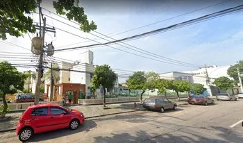 Condomínio Do Conjunto Residêncial Jardim Ipitanga em Rio De Janeiro