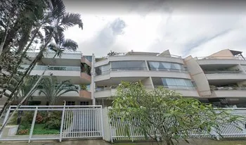 Condomínio Do Edifício E L A R A em Rio De Janeiro