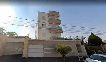 Imagem do Condomínio Do Edifício Família Rosada em Uberlândia