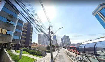 Condomínio Do Edifício Fredérico Leitner em Curitiba