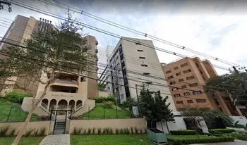 Condomínio Do Edifício Golden Place em Curitiba