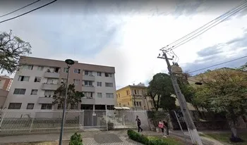 Condomínio Do Edifício Loregiola em Curitiba