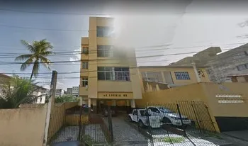 Condomínio Do Edifício Lucaia em Salvador