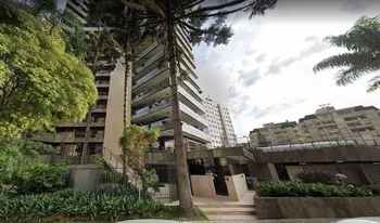 Condomínio Do Edifício Michelangelo Buonarotti em Curitiba