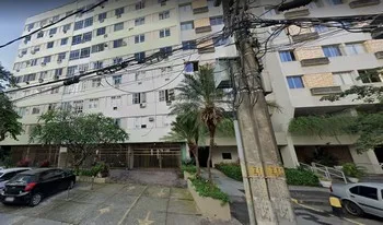 Condomínio Do Edifício Pena Colorado em Rio De Janeiro