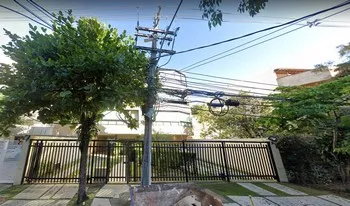Condomínio Do Edifício Residêncial Acácia Negra em Rio De Janeiro