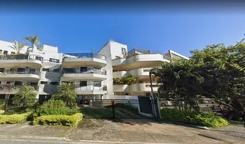 Condomínio Do Edifício Residêncial Adelfi em Rio De Janeiro