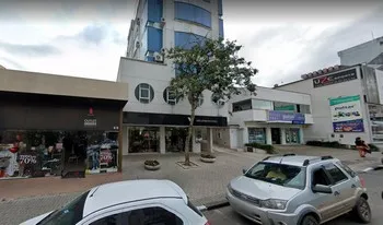 Imagem do Condomínio Do Edifício Residêncial E Comercial Sinval Bohrer em Criciúma