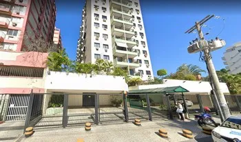 Condomínio Do Edifício Residêncial Silva Araujo em Rio de Janeiro