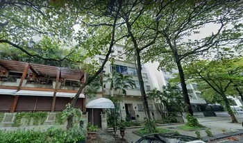 Condomínio Do Edifício Santa Cruz em Rio De Janeiro