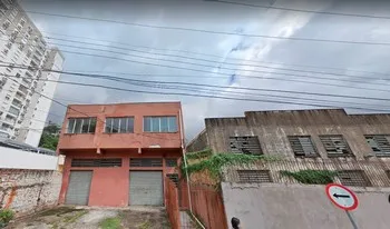 Condomínio Ed. Limoeiro em Porto Alegre
