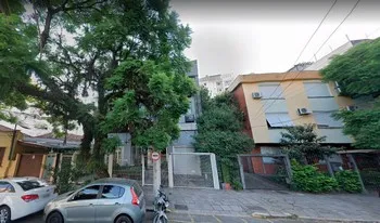 Condomínio Edif Centro Profissional Miguel Tostes em Porto Alegre