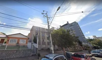 Condomínio Abaete em Curitiba