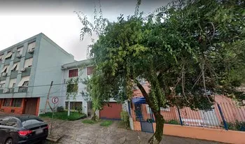 Condomínio Adriane em Porto Alegre