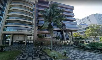 Condomínio Antônio Muarre em Rio De Janeiro