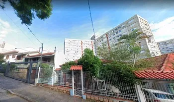 Condomínio Astrid em Porto Alegre