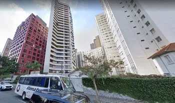 Condomínio Bougainville em Curitiba