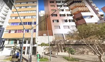 Condomínio Carlos De Carvalho em Curitiba