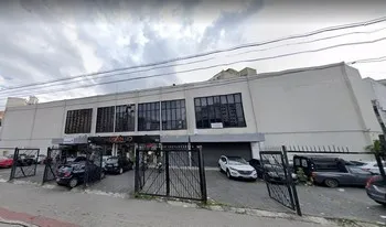 Condomínio Centro Comercial Nova Efigênia em São Paulo