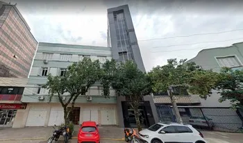 Condomínio Centro Profissional Afonso Arinos em Porto Alegre