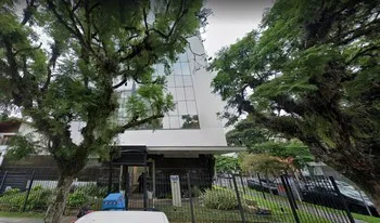 Condomínio Centro Profissional Bastian em Porto Alegre